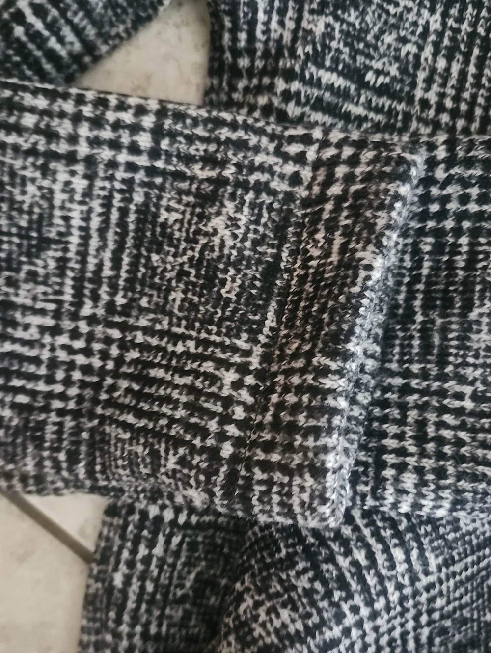 J. Crew Mercantile Funnel Neck Long Sleeved Black/Gray Sweater XS